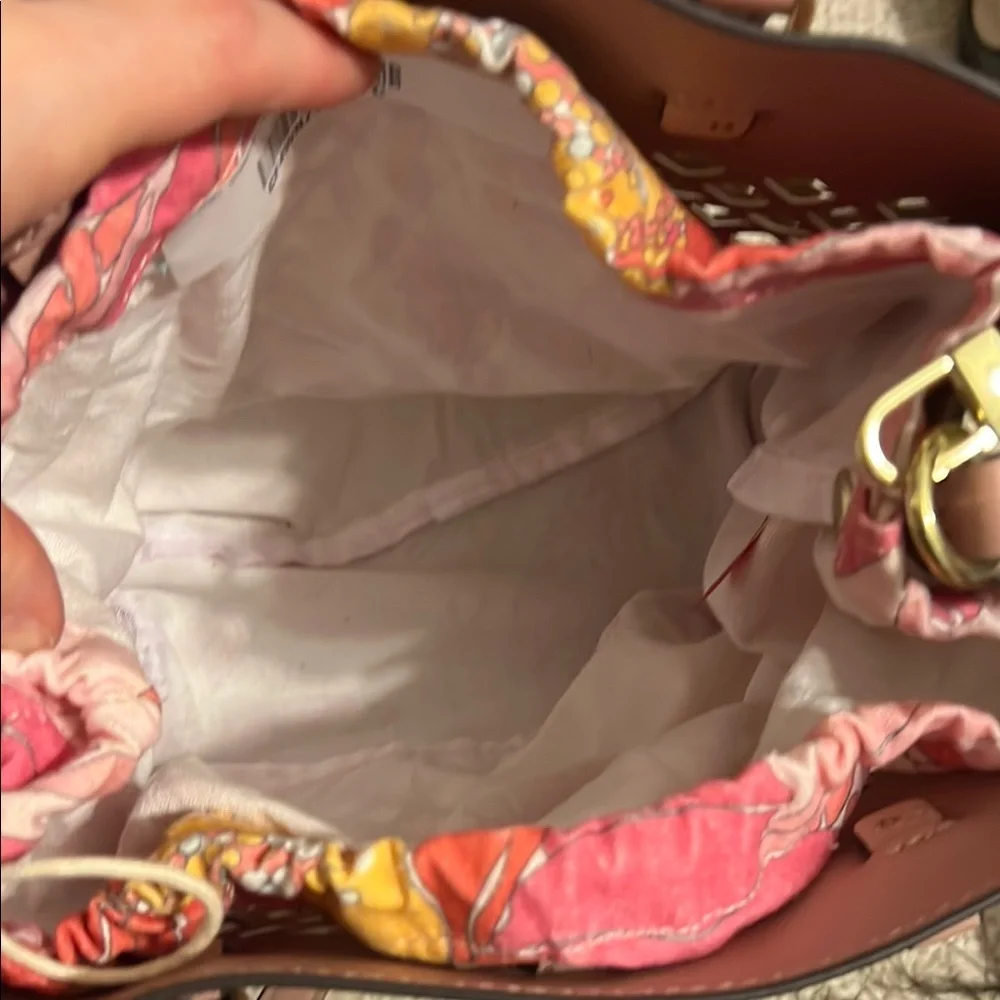 Trina Turk Pink Geometric Cutout Tote - Picture 9 of 12